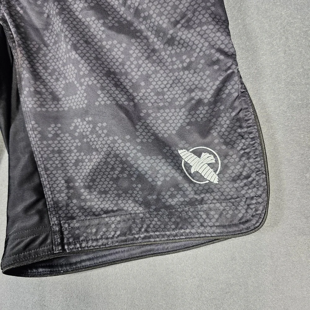Hayabusa Shorts Mens Small Black Camo MMA Grappling Training Elastic Drawstring